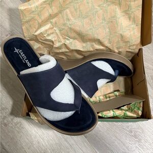 Eastland Women's Black and White Sandals